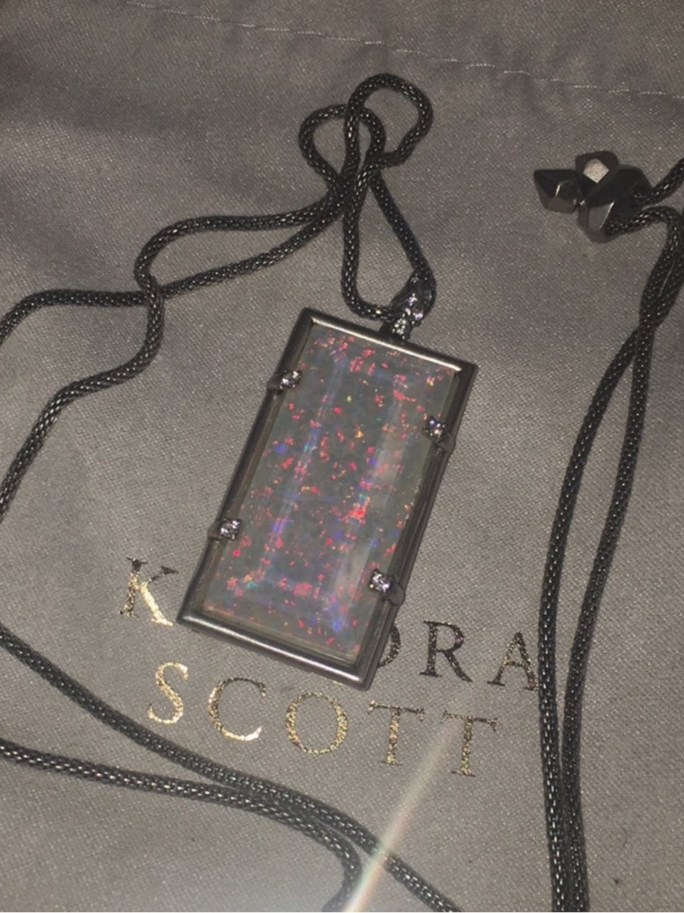 Kendra Scott Edith adjustable pendant necklace.